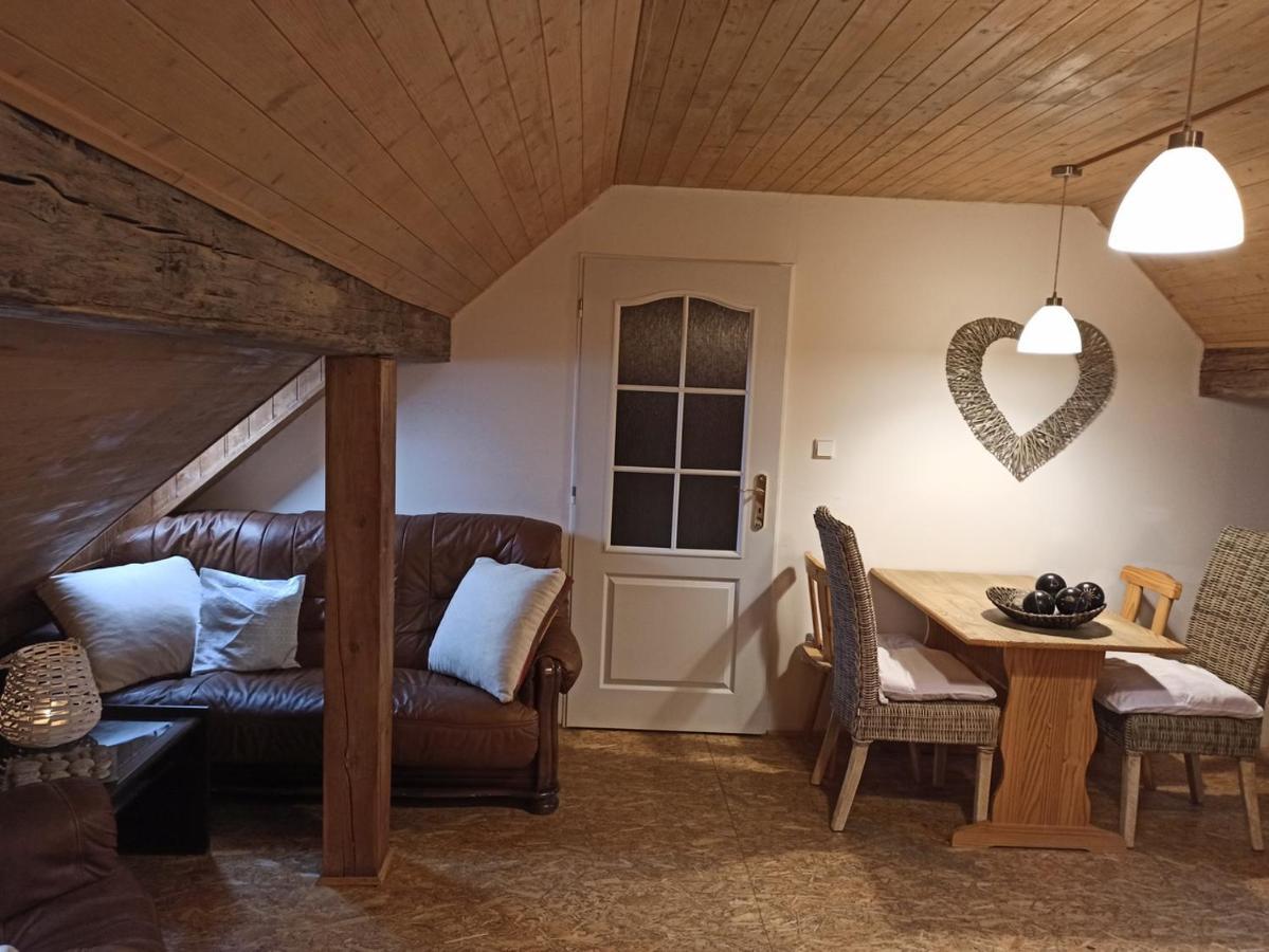 Ubytování Nové Hrady 111 - apartmány Žiaková Extérieur photo