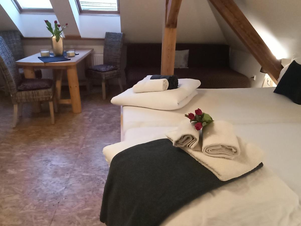 Ubytování Nové Hrady 111 - apartmány Žiaková Extérieur photo