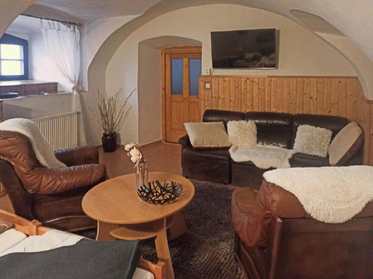 Ubytování Nové Hrady 111 - apartmány Žiaková Extérieur photo