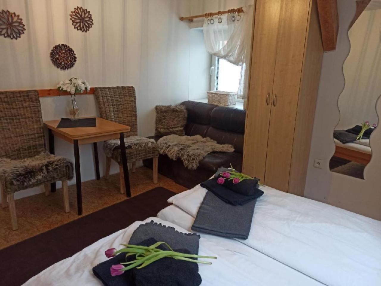 Ubytování Nové Hrady 111 - apartmány Žiaková Extérieur photo